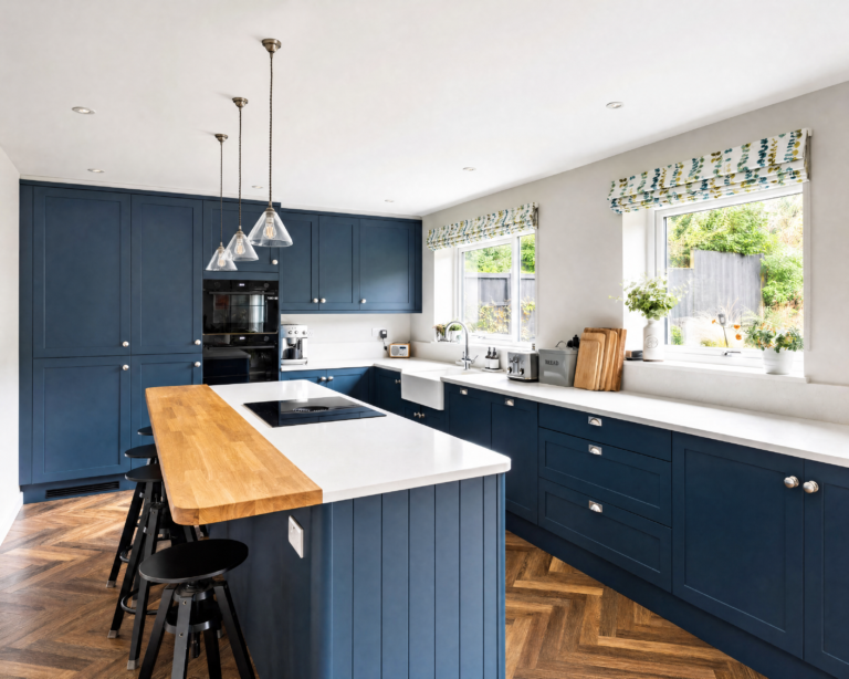 Navy shaker, oak breakfast bar kitchen by Colourhill